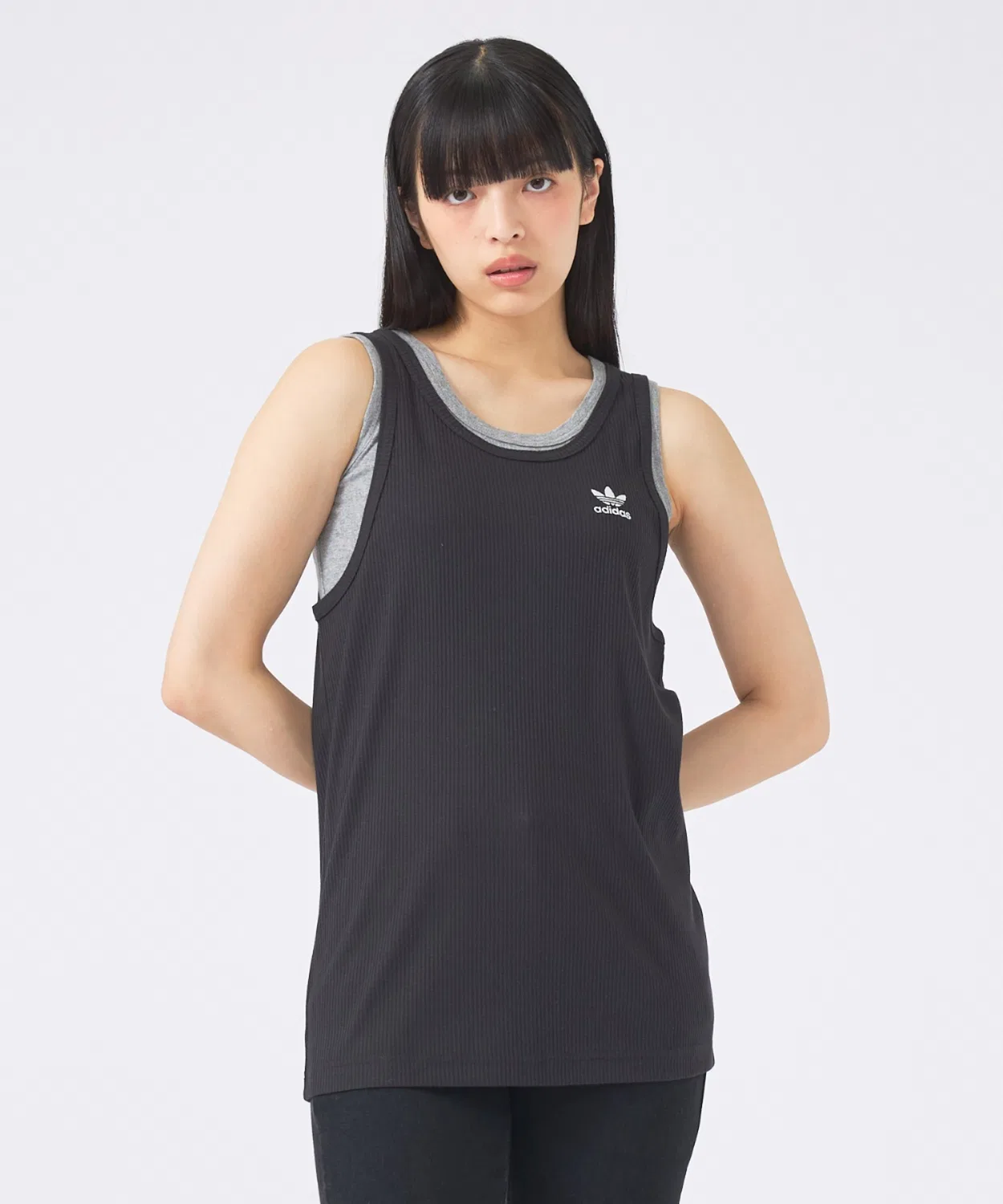 Женская хлопковая майка-борцовка с логотипом Adidas Originals Trefoil Essentials, белая — фото 2