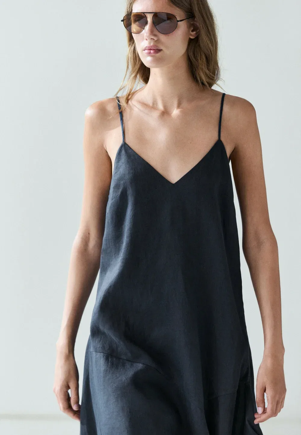 Асимметричное платье миди из 100% льна - платье макси Massimo Dutti, Dark Blue — фото 4