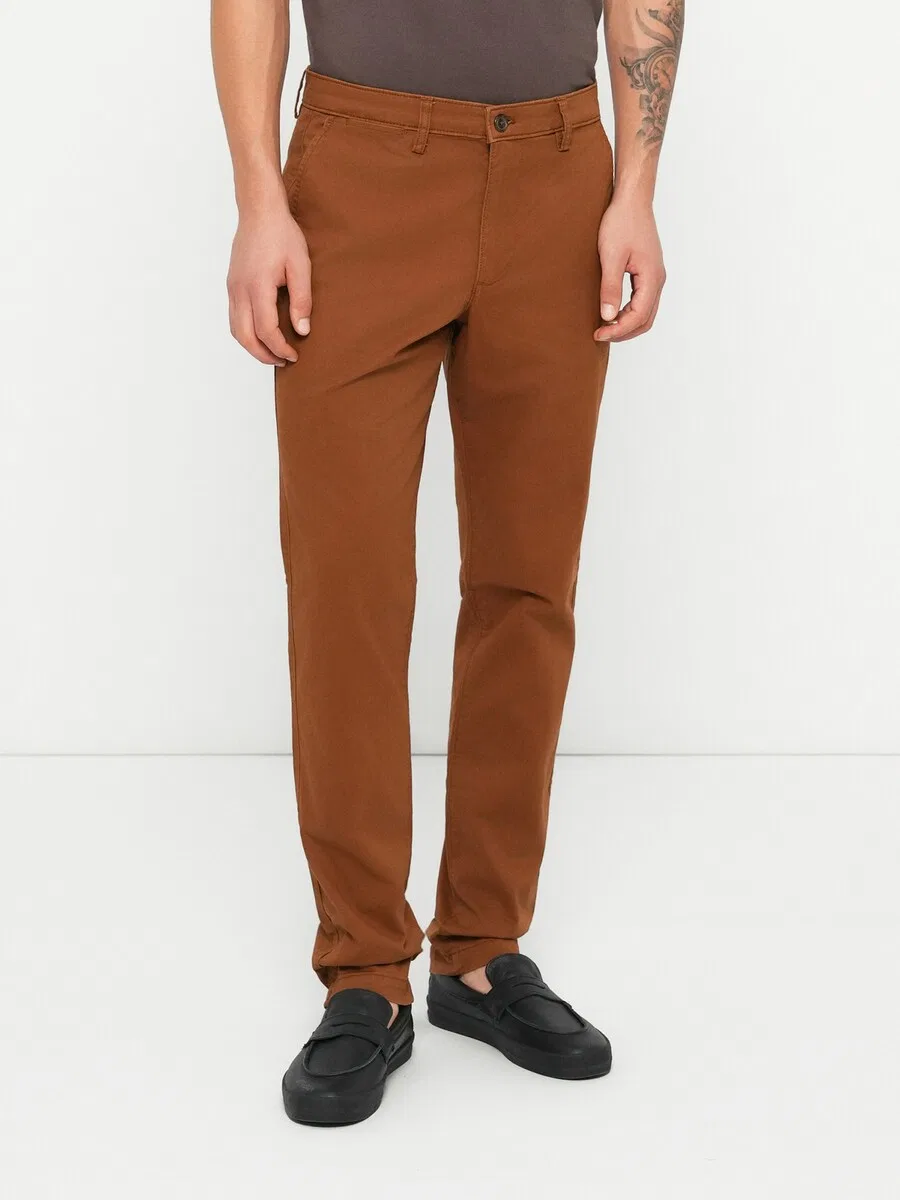 Брюки-чиносы GAP Slim fit 'ESSENTIAL' цвета коньяк — фото 2