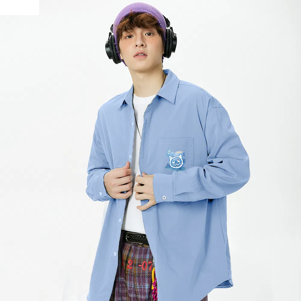 Детская рубашка с принтом Лацкан MINISO, Heavyweight Oxford White Graffiti Blue Bear Chest Logo — фото 4