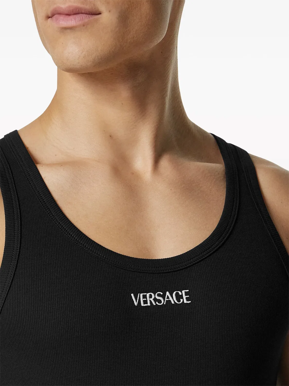 Топ без рукавов с вышитым логотипом Versace, черный — фото 4