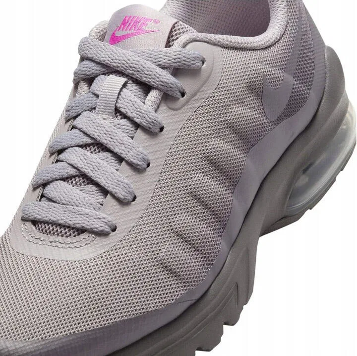 Детские кроссовки с дышащим верхом Nike Air Max Invigor Print, Hellgrau — фото 4