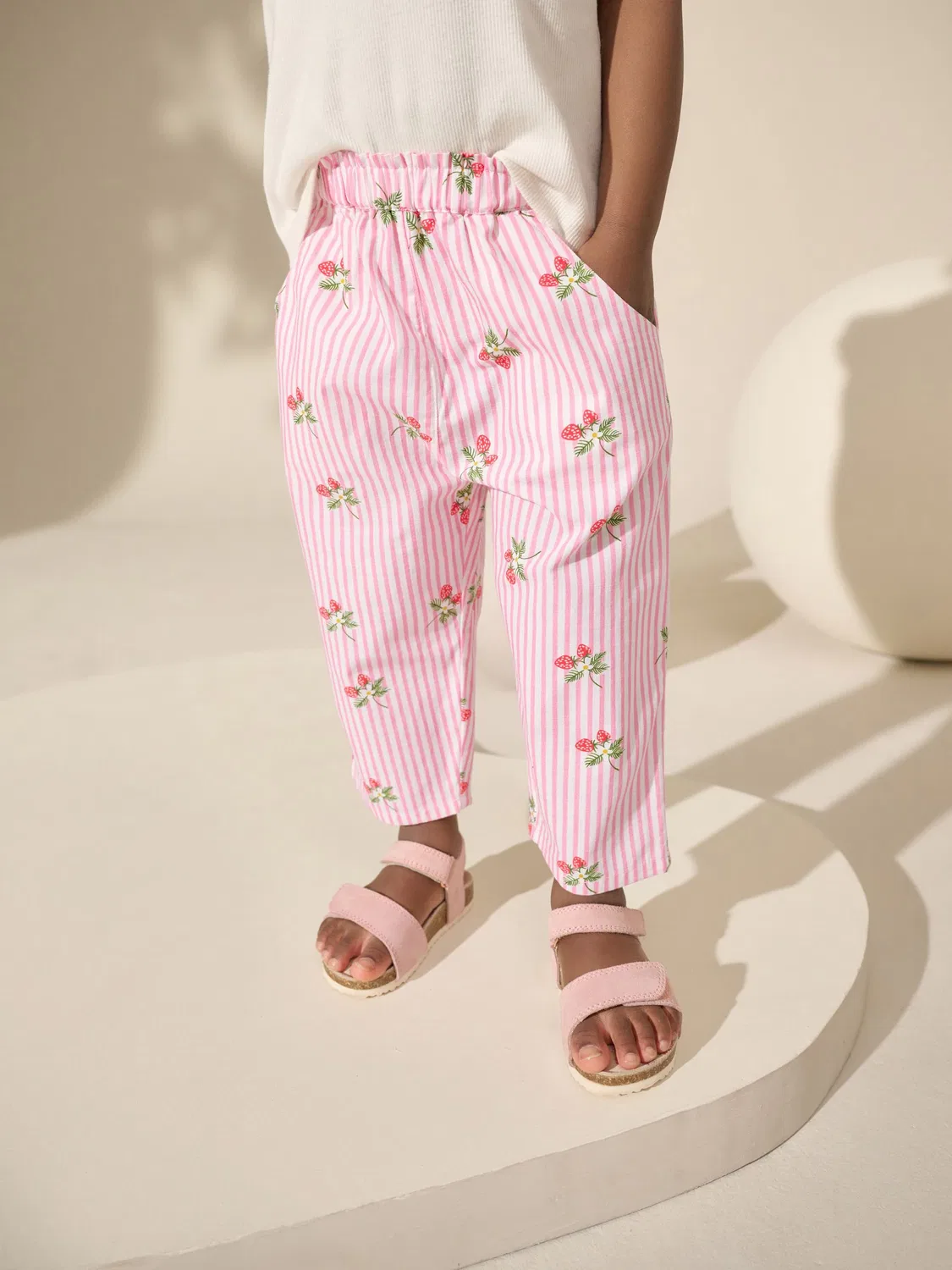 Брюки-бананы со стразами, модель Pink Strawberry Next, розовый