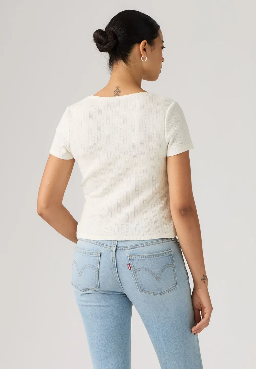 Милашка - простая футболка Levi'S, Egret — фото 3