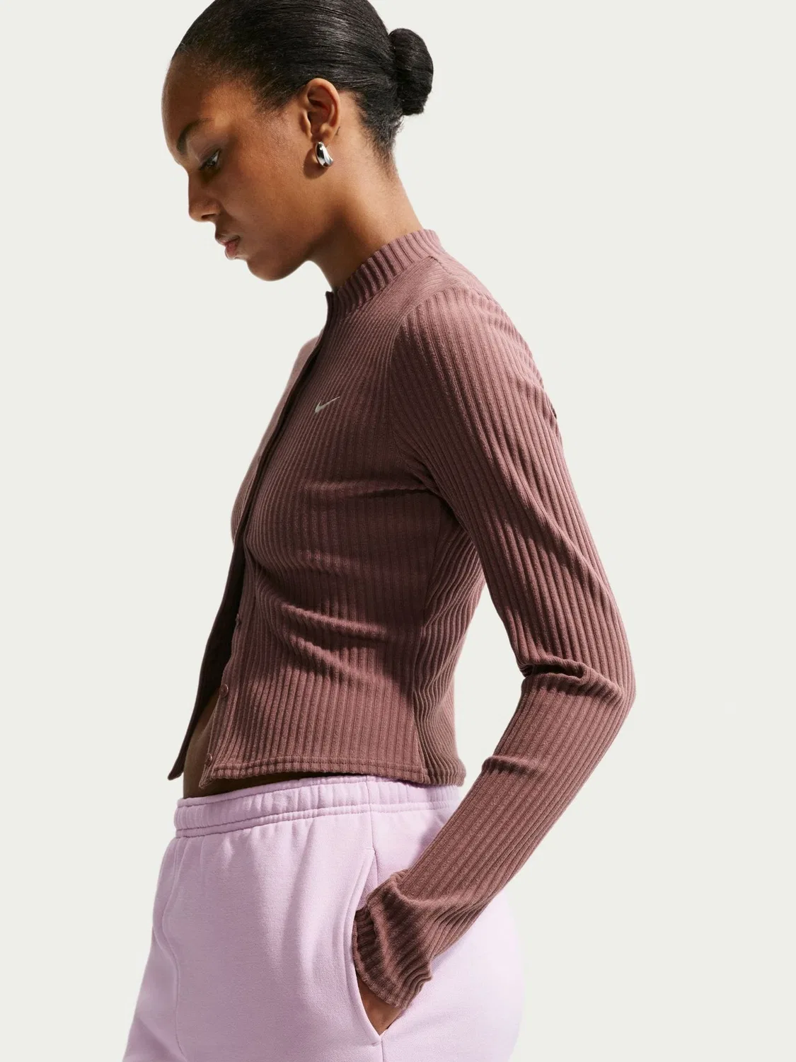 Шорты Nike Studio Fleece Mid-Rise Nike, выбеленный сиреневый — фото 4