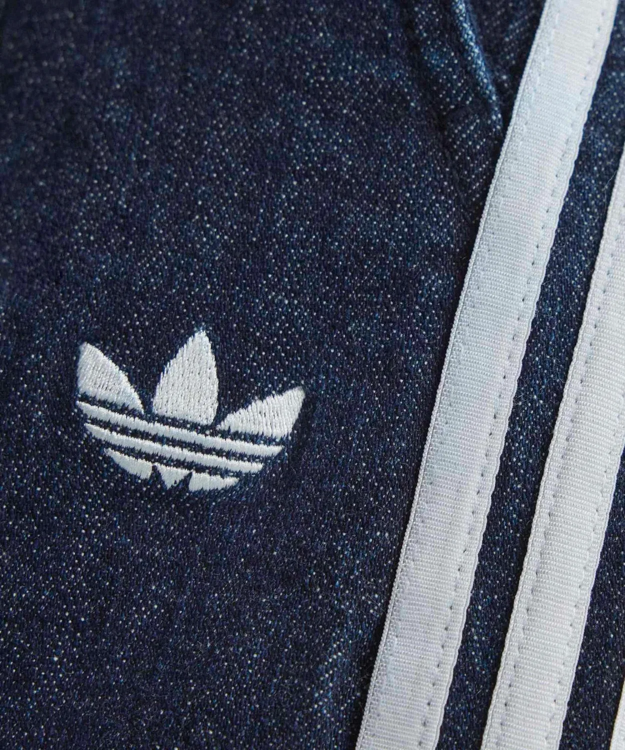 Женские джинсовые брюки с защипами широкие модель Adidas Originals, Blue — фото 2
