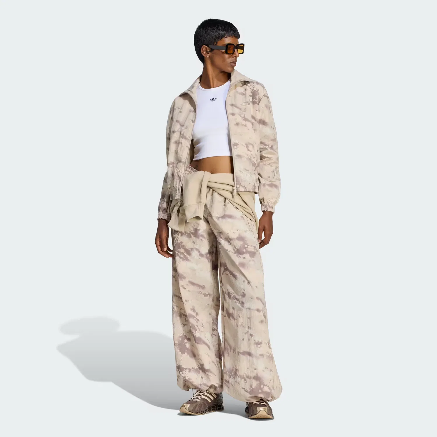 Женские спортивные брюки с камуфляжным принтом Camouflage Adilenium Adidas Originals, бежевый/белый/коричневый/льняной — фото 3