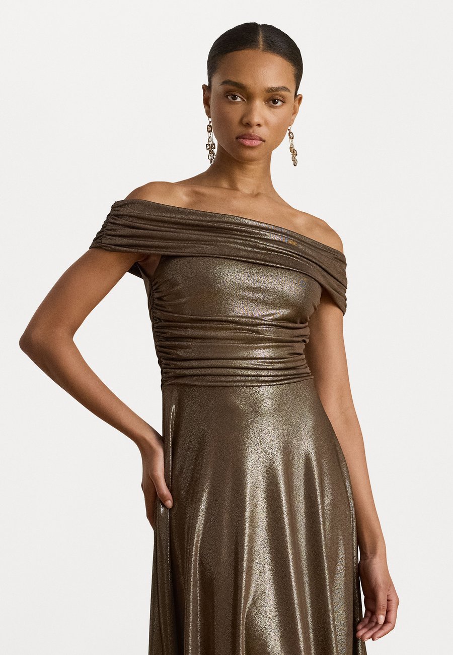 

Платье Lauren Ralph Lauren METALLIC OFF THE SHOULDER COCKTAIL DRESS, Dark Taupe Brown/Light Gold-Coloured/Light Brown