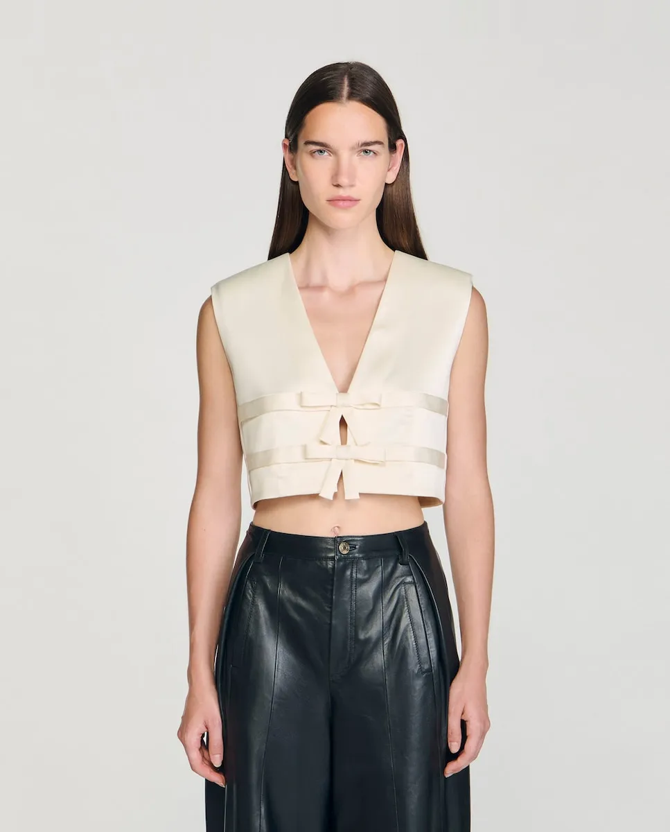 

Короткий женский сатиновый топ Sandro, бежевый