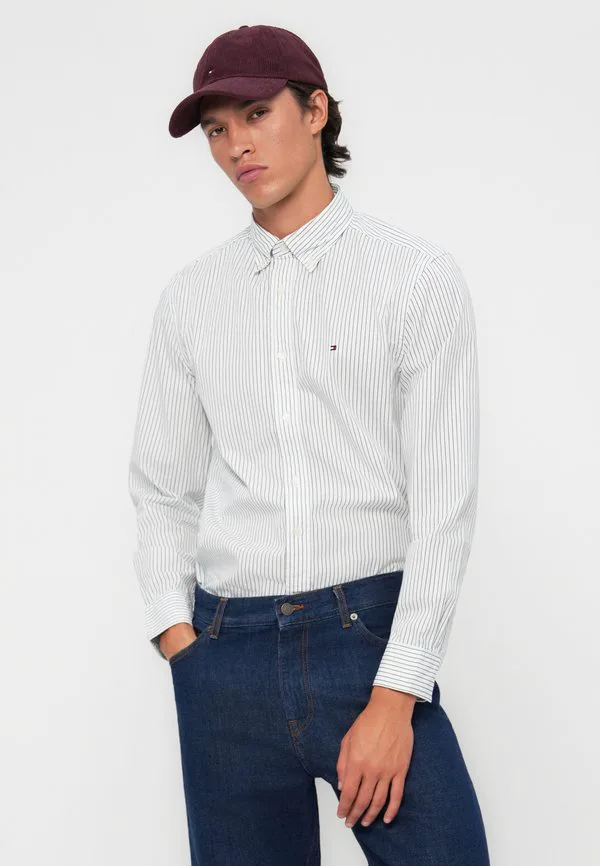 Рубашка в тонкую полоску, стандартный крой, классическая. Tommy Hilfiger, White — фото 4