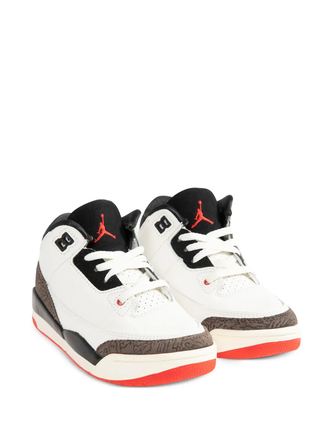 Кроссовки 3 Retro белые Jordan, белый