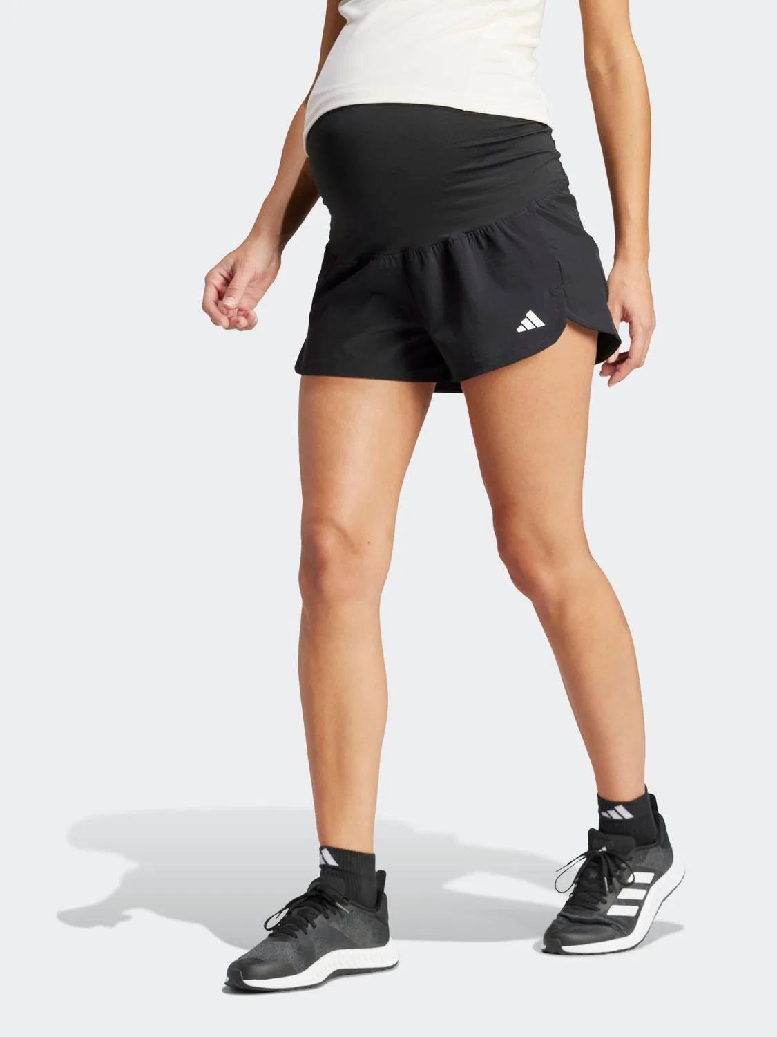 Шорты для беременных тренировочные Pacer Woven Stretch adidas, черно-белые