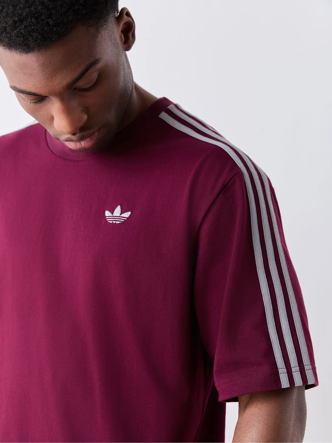 Футболка оверсайз Adicolor 3-Stripes adidas Originals, Бургунди — фото 4