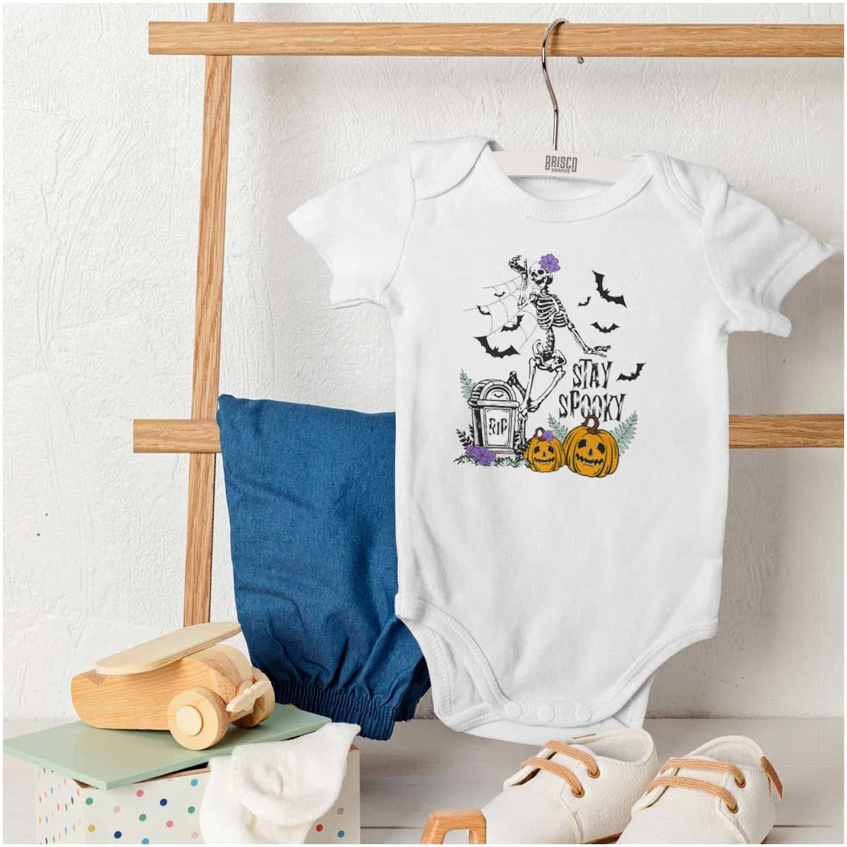 Детское боди для девочек с принтом Halloween Skeleton Dance Brisco Brands, White — фото 4