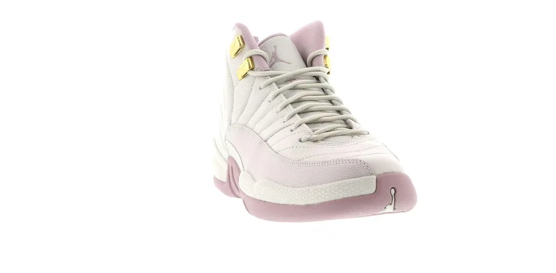 Детские кроссовки Lifestyle с принтом Jordan 12 Retro Jordan, Light Bone/Metallic Gold Star-Plum Fog — фото 2