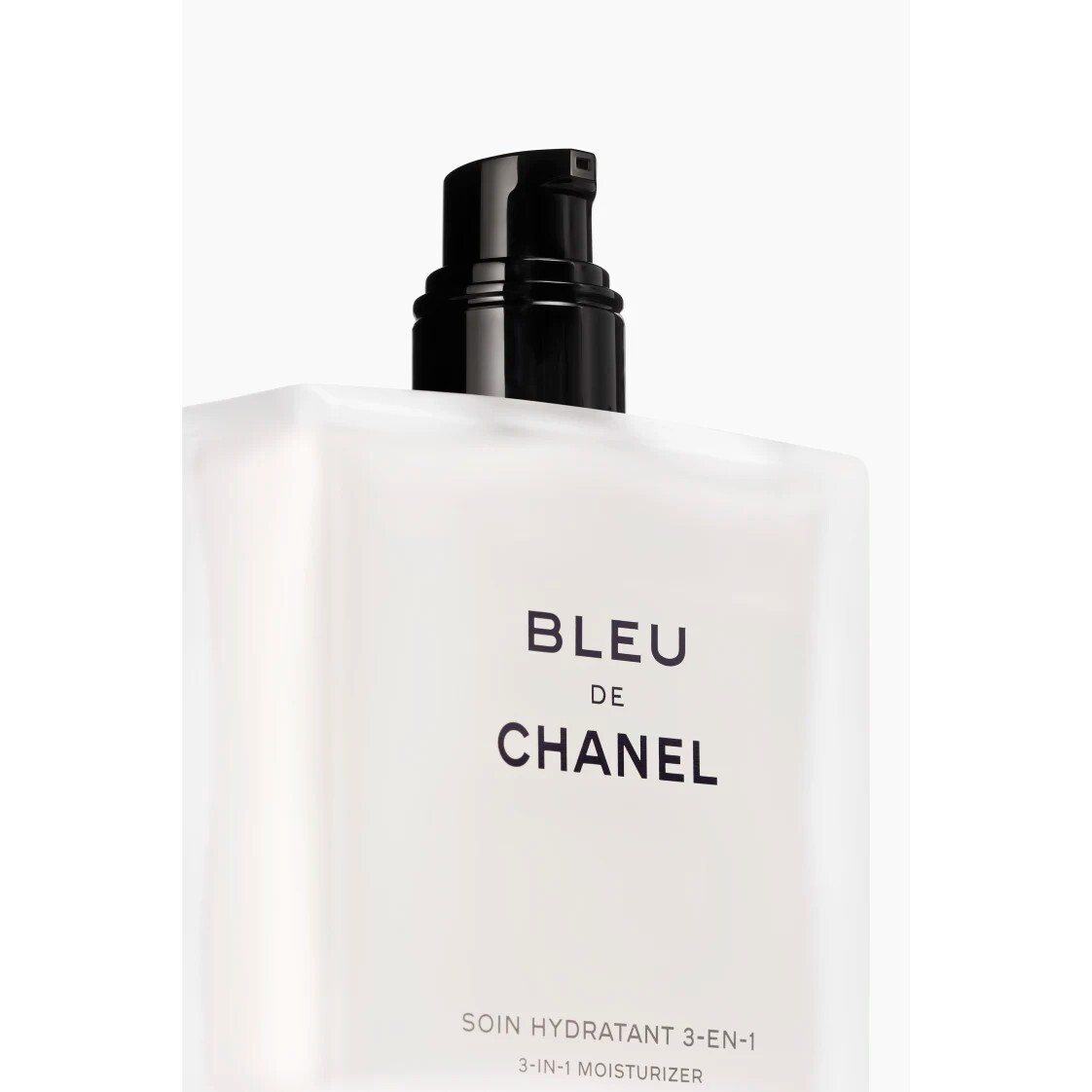 Парфюмированный увлажняющий крем 3-в-1 для лица и бороды Bleu de Chanel — фото 2