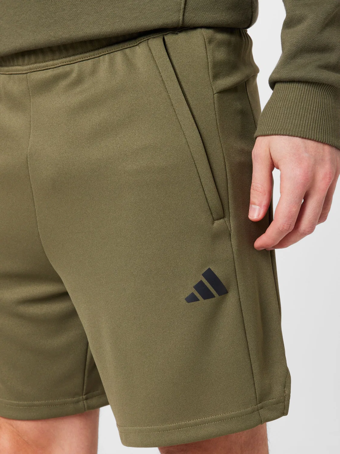 Спортивные шорты Adidas Performance Regular Workout Pants Train Essentials All Set, зеленый — фото 2