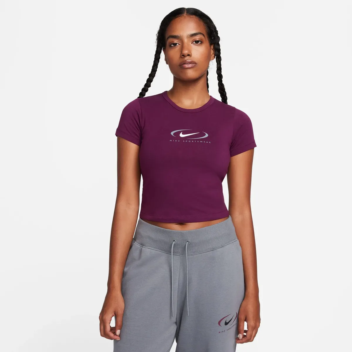

Футболка Nike Sportswear "W NSW BBY TEE SWSH", бордовый