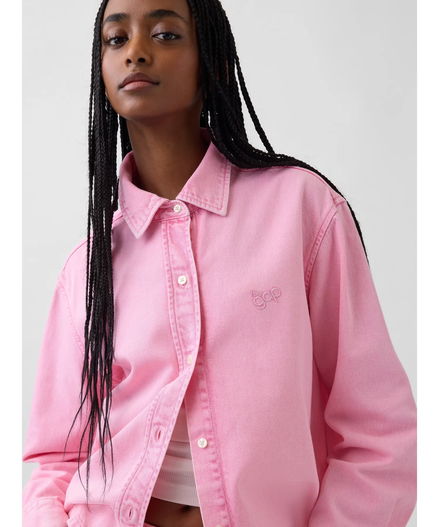 Женская рубашка GAP из денима с логотипом