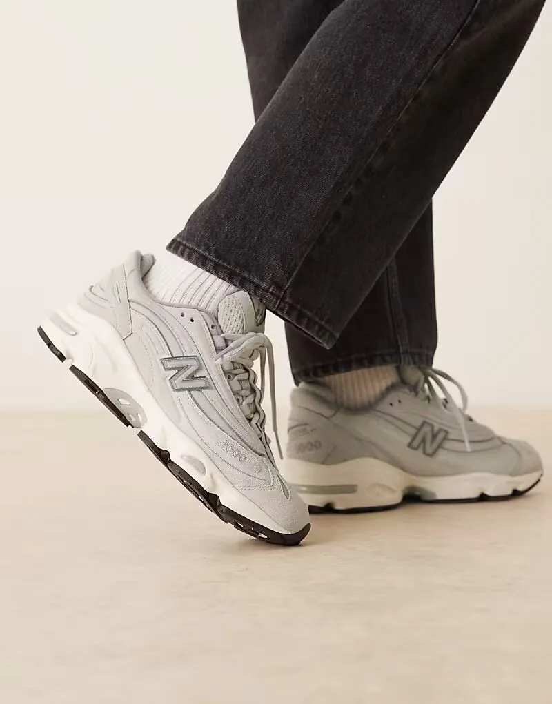 Унисекс кроссовки New Balance M1000 серого цвета