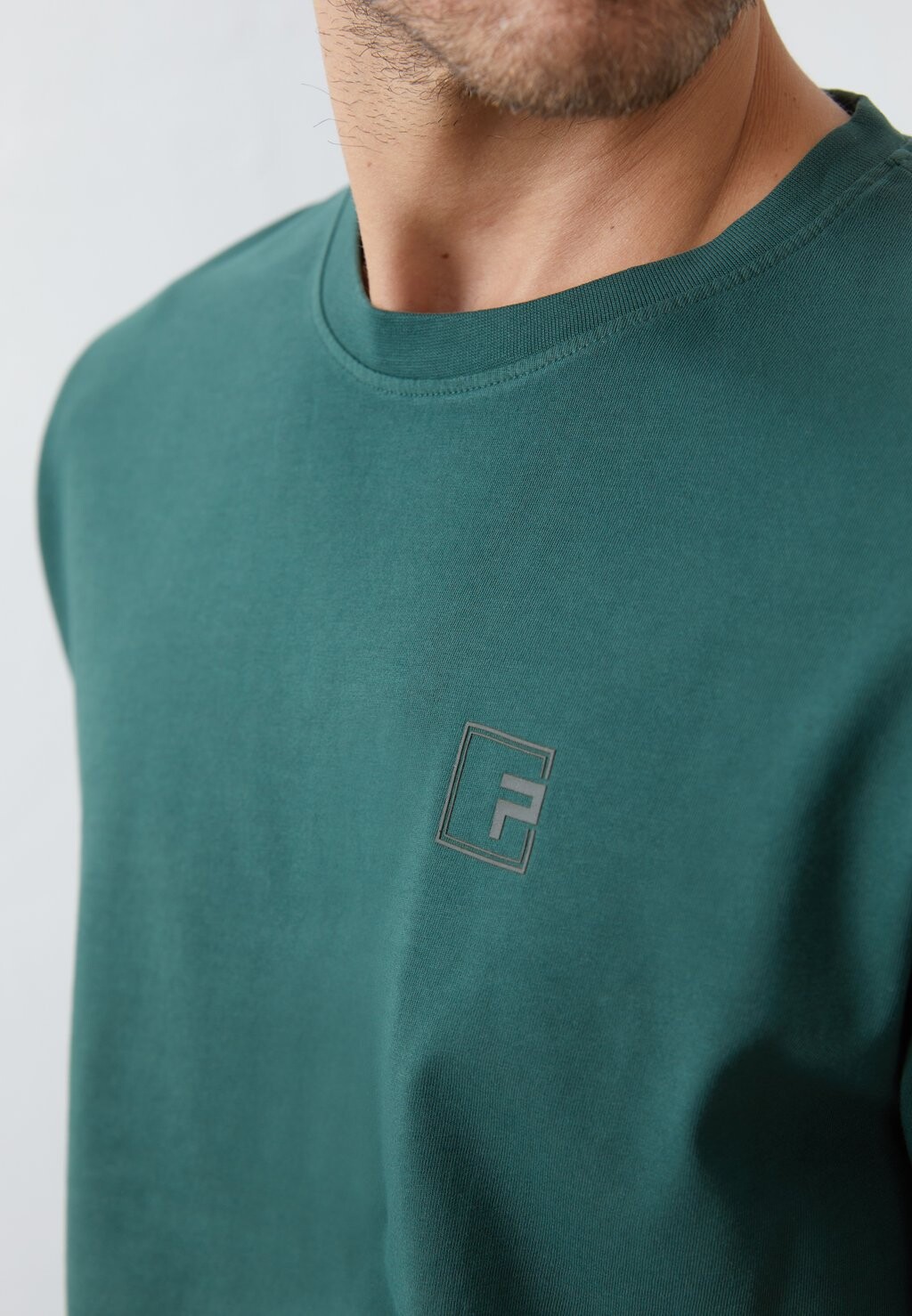 

Базовая футболка Pier One, темно-зеленый