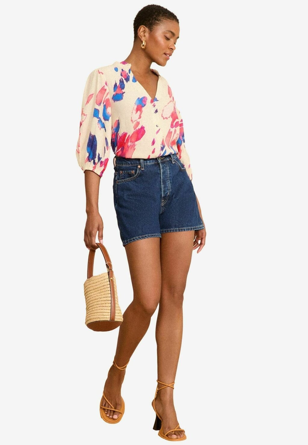 

Блуза RUFFLE V NECK 3/4 SLEEVE BUTTON THROUGH REGULAR FIT Love & Roses, белый