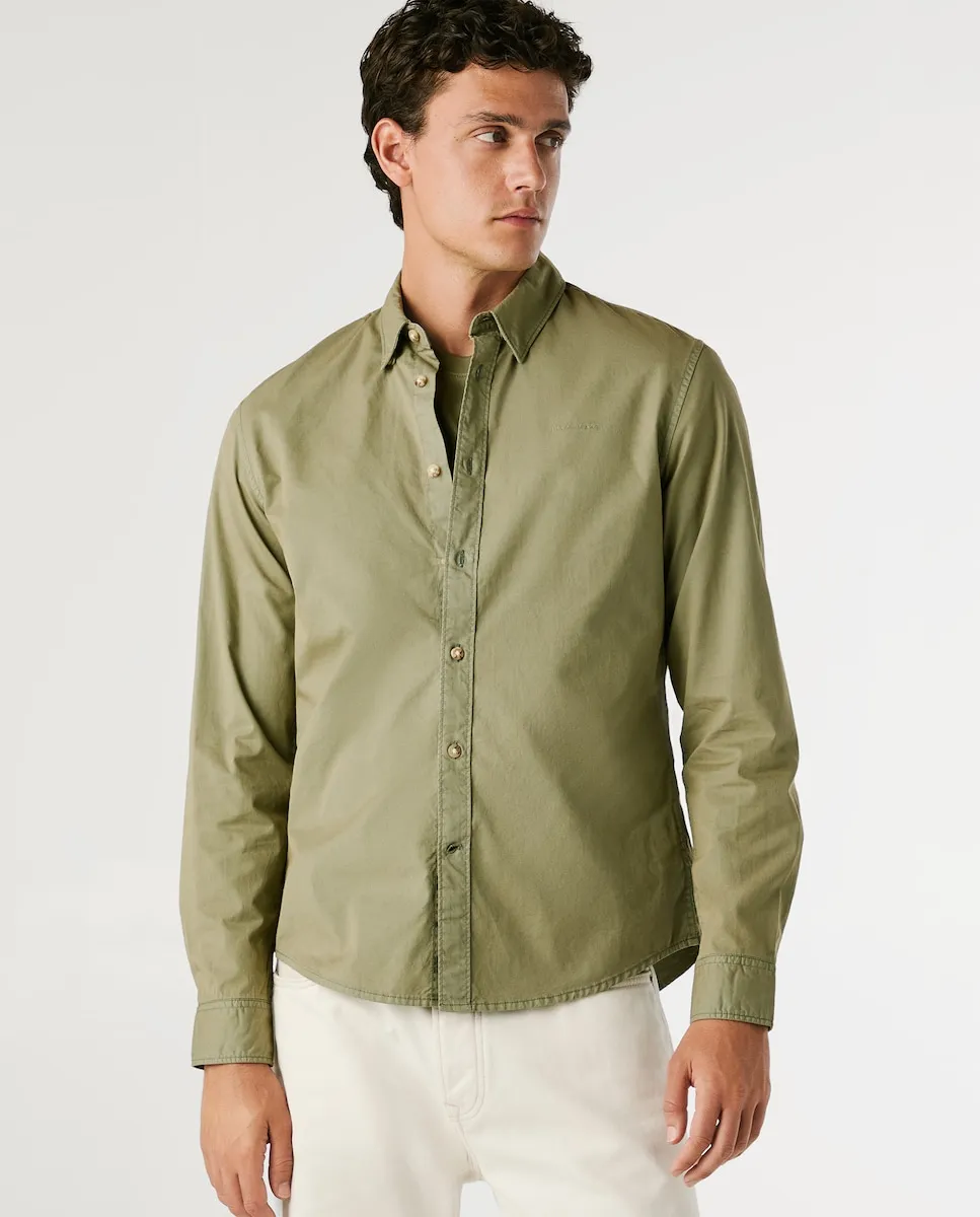 

Мужская рубашка прямого кроя из окрашенного в изделии саржи Pepe Jeans, оливковый зеленый