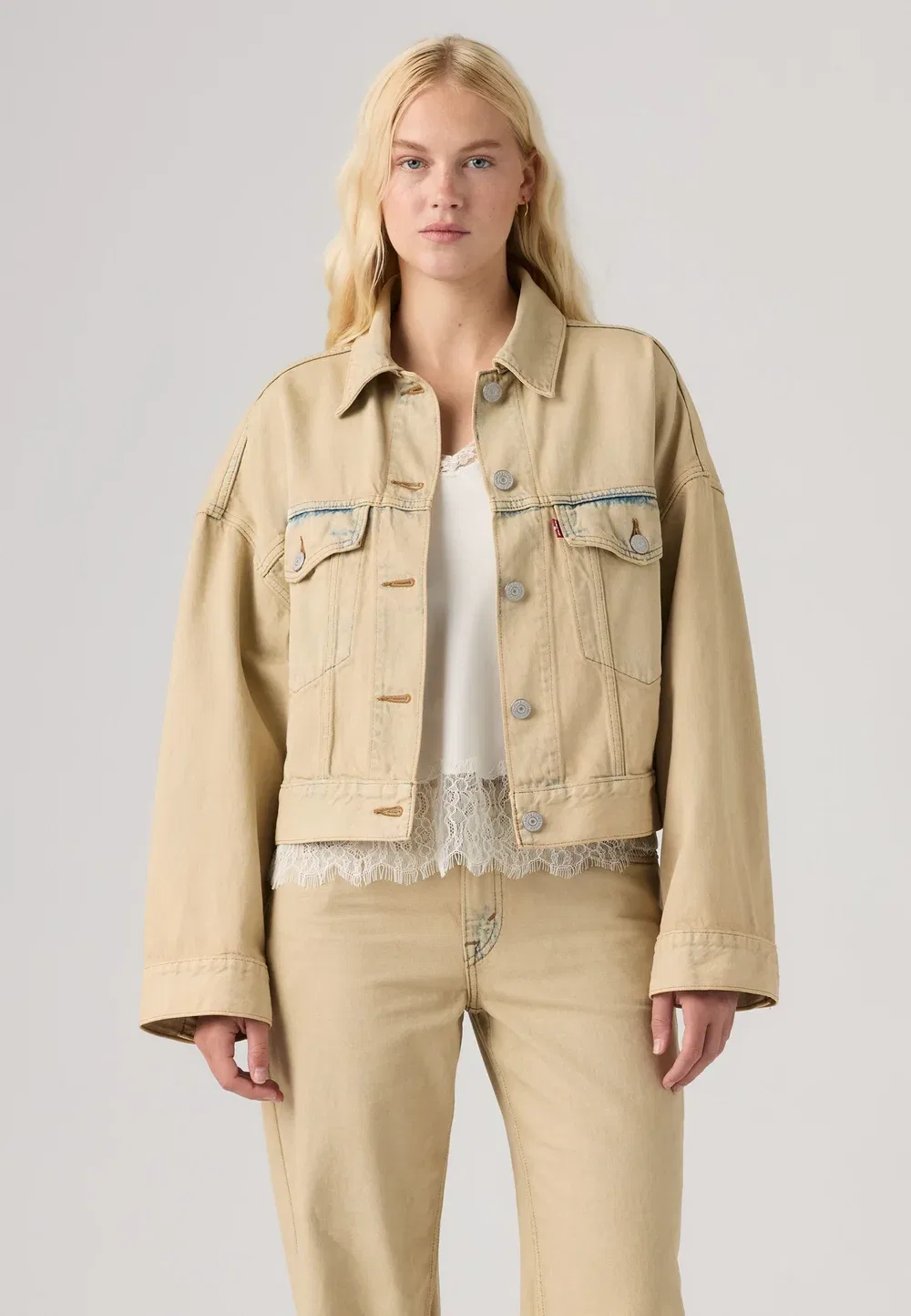 Свободная укороченная джинсовая куртка-тракер Levi'S, New Hire — фото 2
