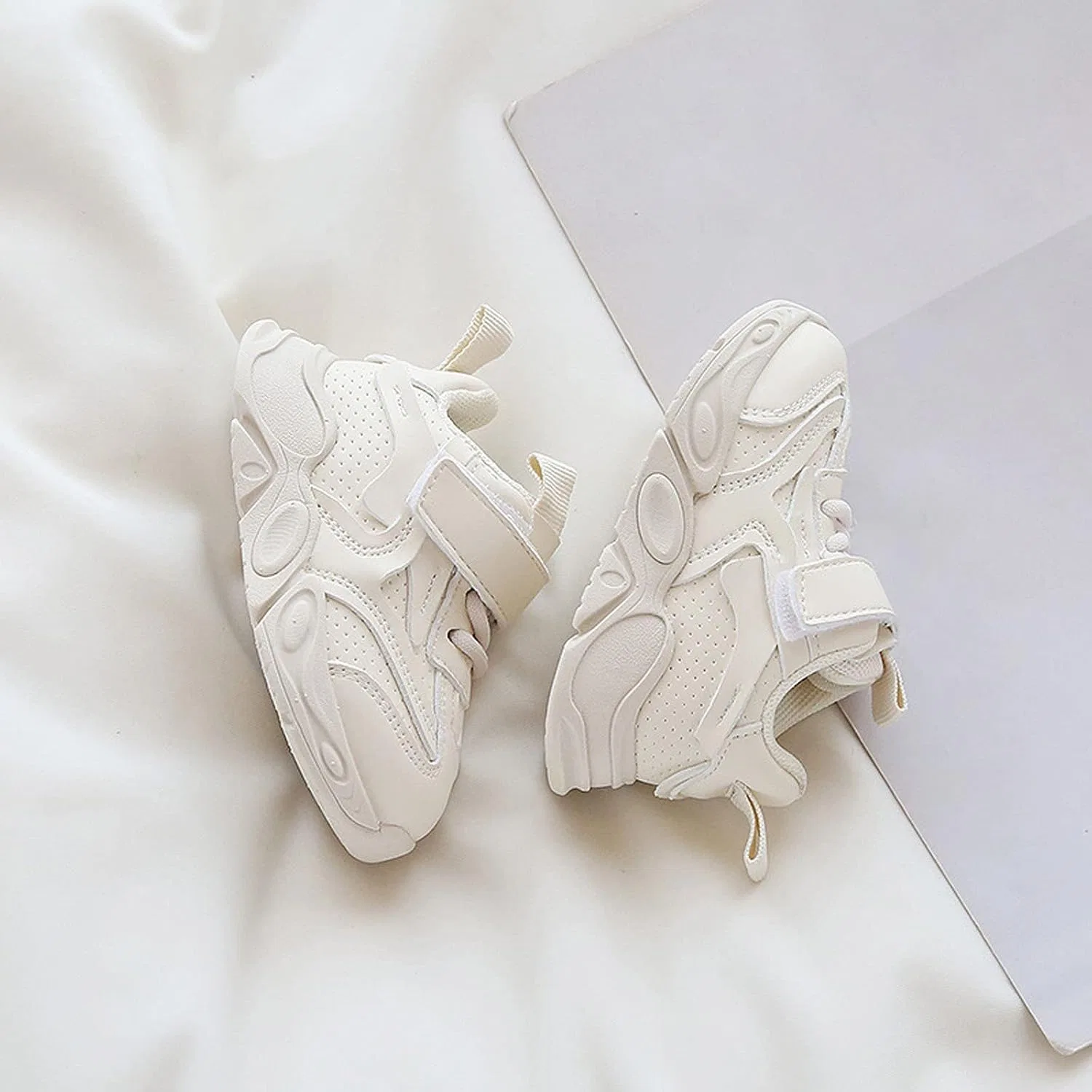 Детские кроссовки для бега с легким весом IWIHMIV, White — фото 3