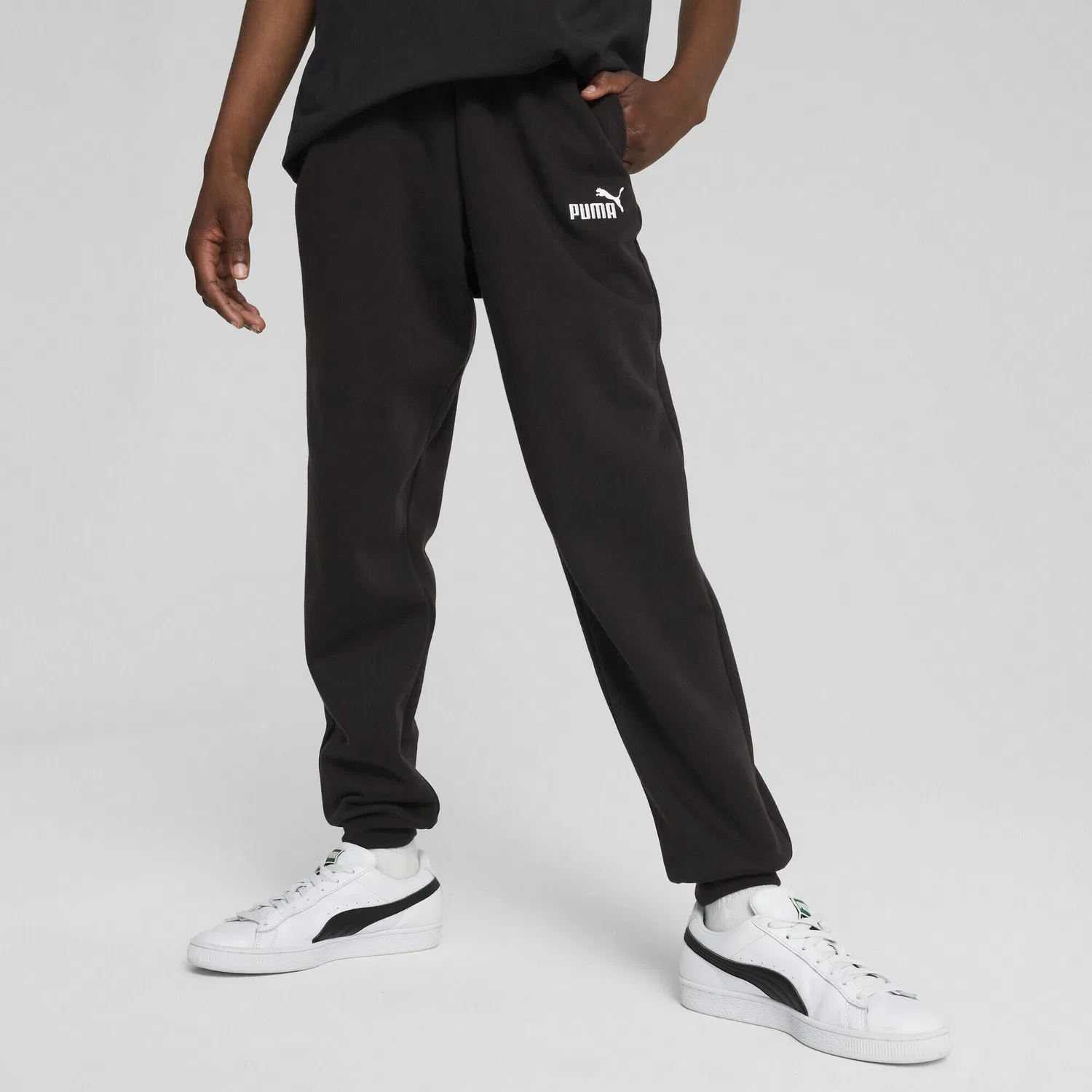 Детские спортивные штаны из флиса ESS No. 1 Logo Fleece-Jogginghose Jungen Puma, Schwarz Weiss — фото 2