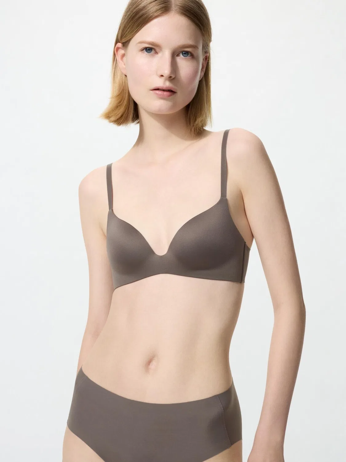 Бюстгальтер Uniqlo, без косточек, коричневый