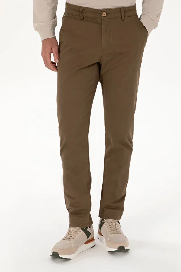 Мужские брюки узкие из ткани с брендом U.S. Polo Assn., Khaki — фото 2