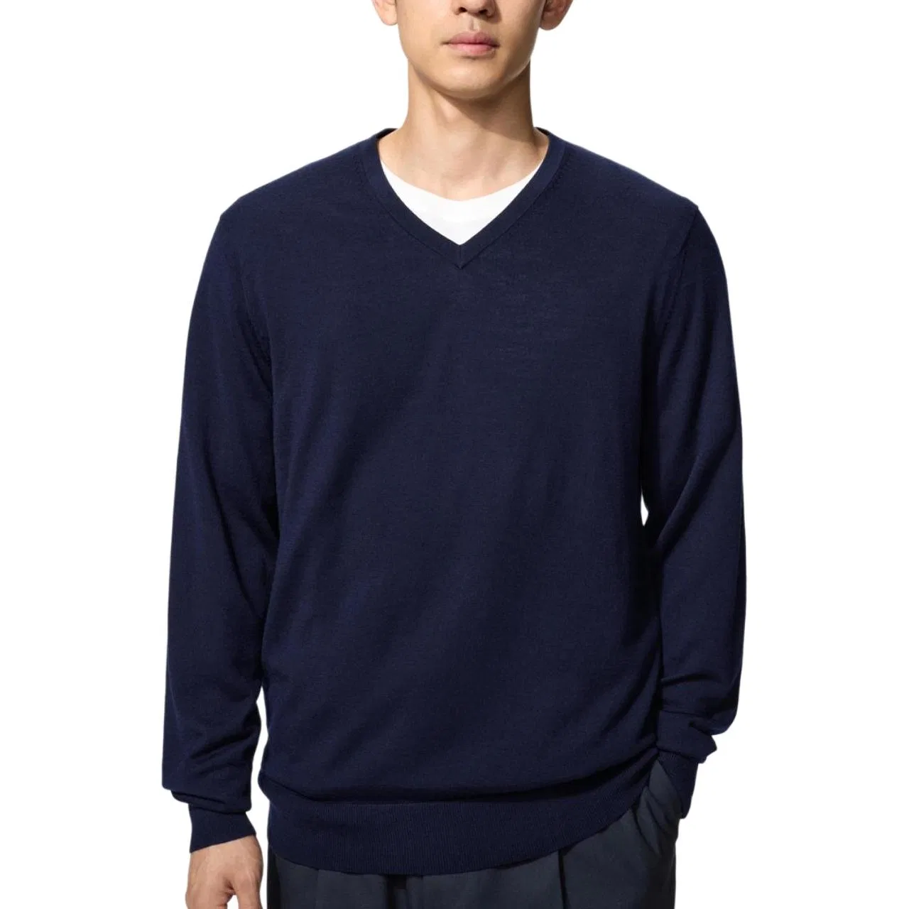 Мужской джемпер с V-образным вырезом Navy Blue UNIQLO, Navy Blue — фото 3