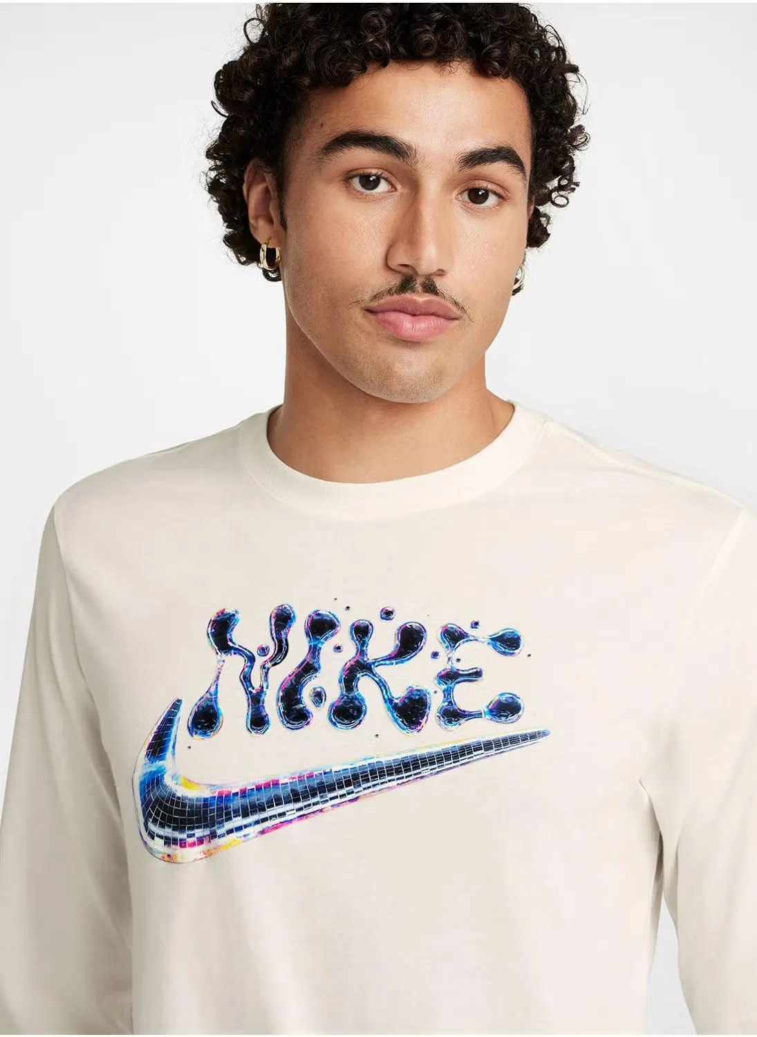 Футболка хлопковая Nsw Essential Nike, серая — фото 3