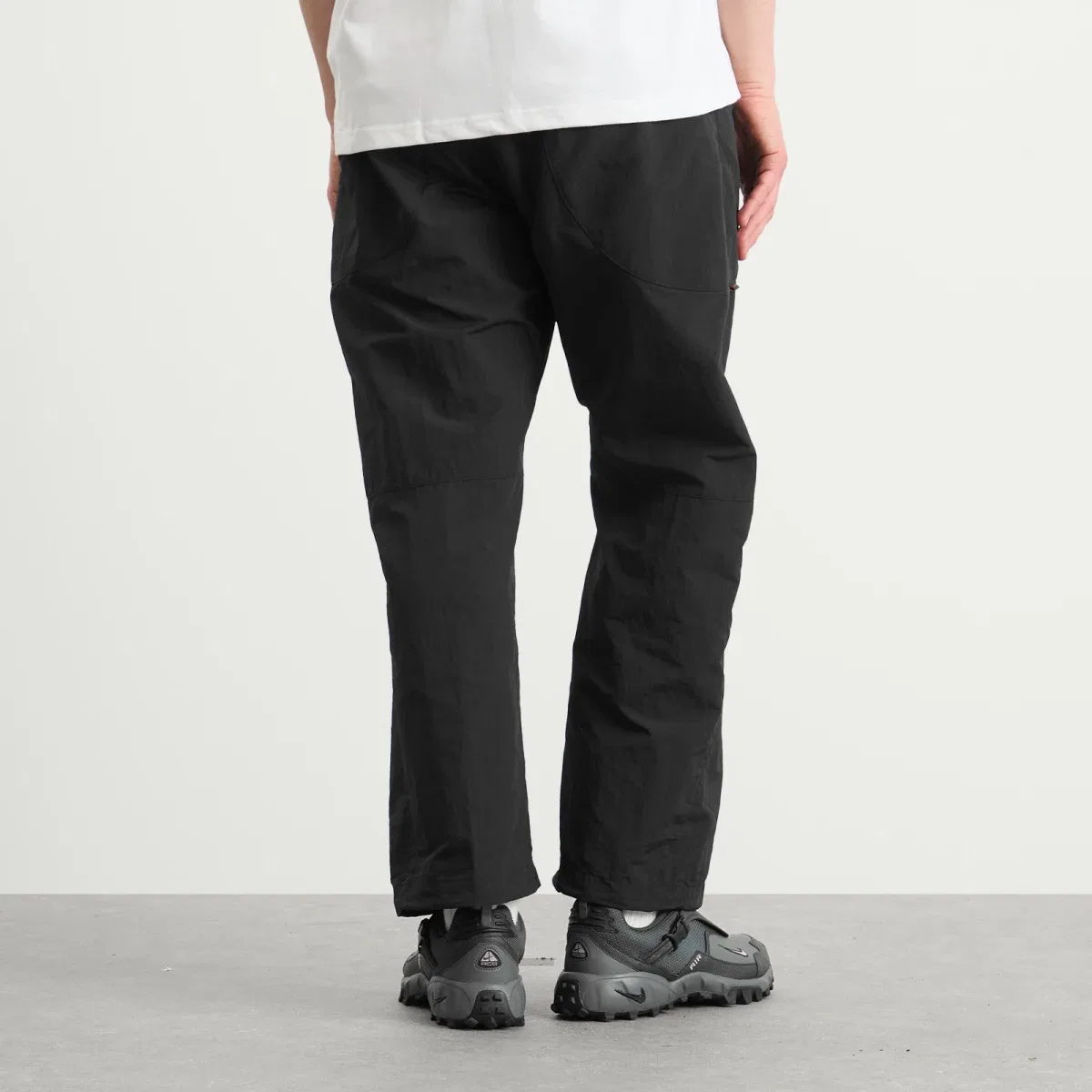 Брюки Nike ACG UV Dolomiti, Black & Summit White — фото 3
