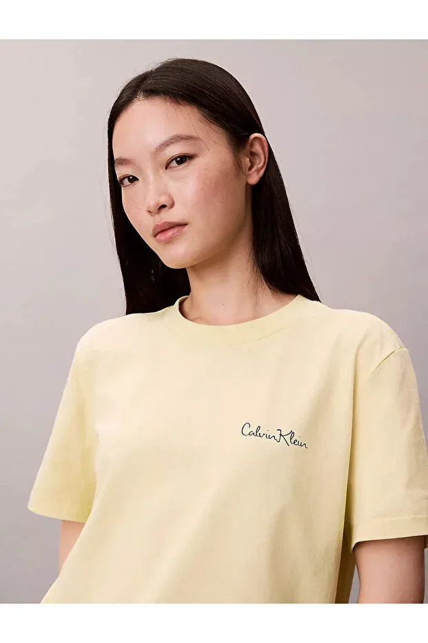 Женская футболка с принтом Classic Graphic Tee Calvin Klein, Yellow — фото 3