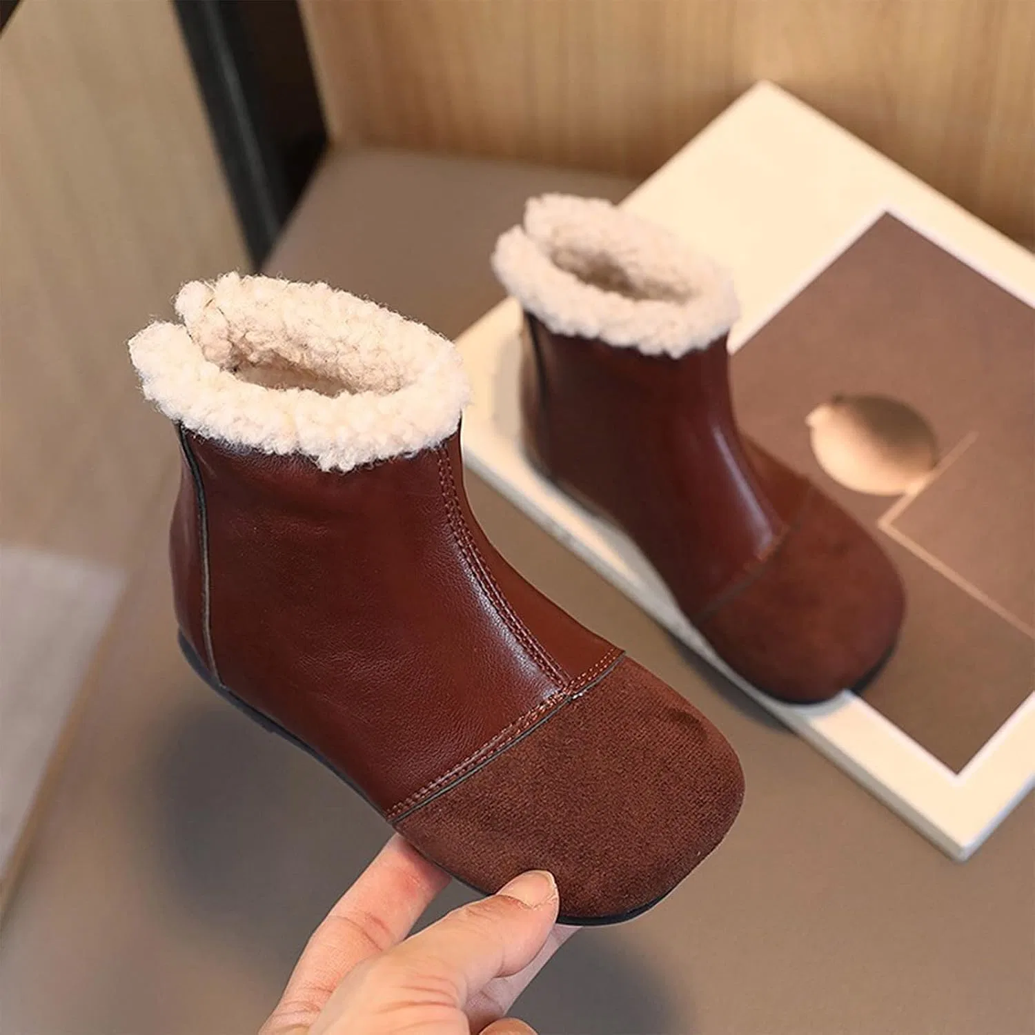Детские зимние ботинки для мальчиков и девочек с плоской подошвой Egmy, Brown — фото 2
