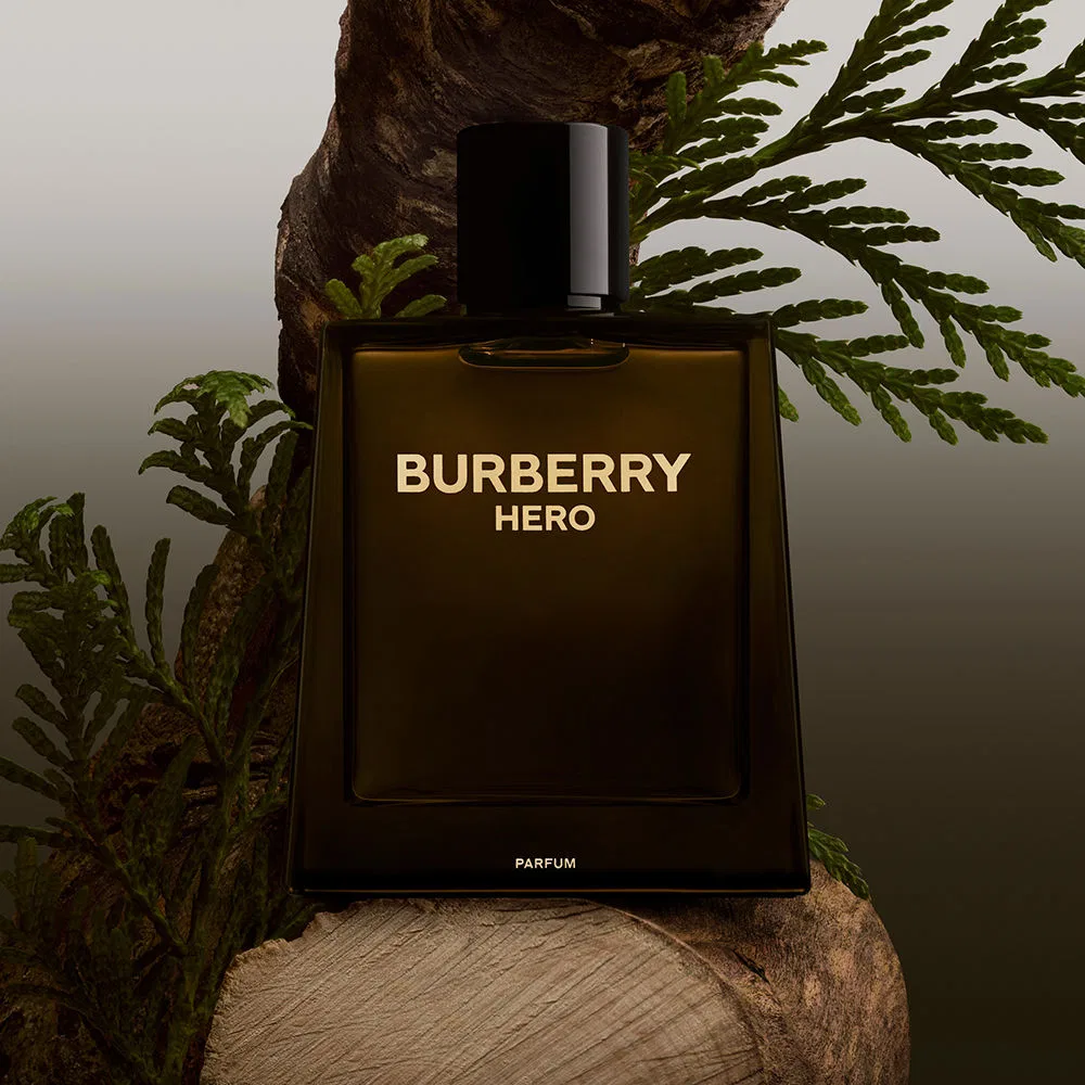 Парфюмерная вода Burberry Hero Parfum, 100 мл, с древесно-восточным ароматом — фото 3