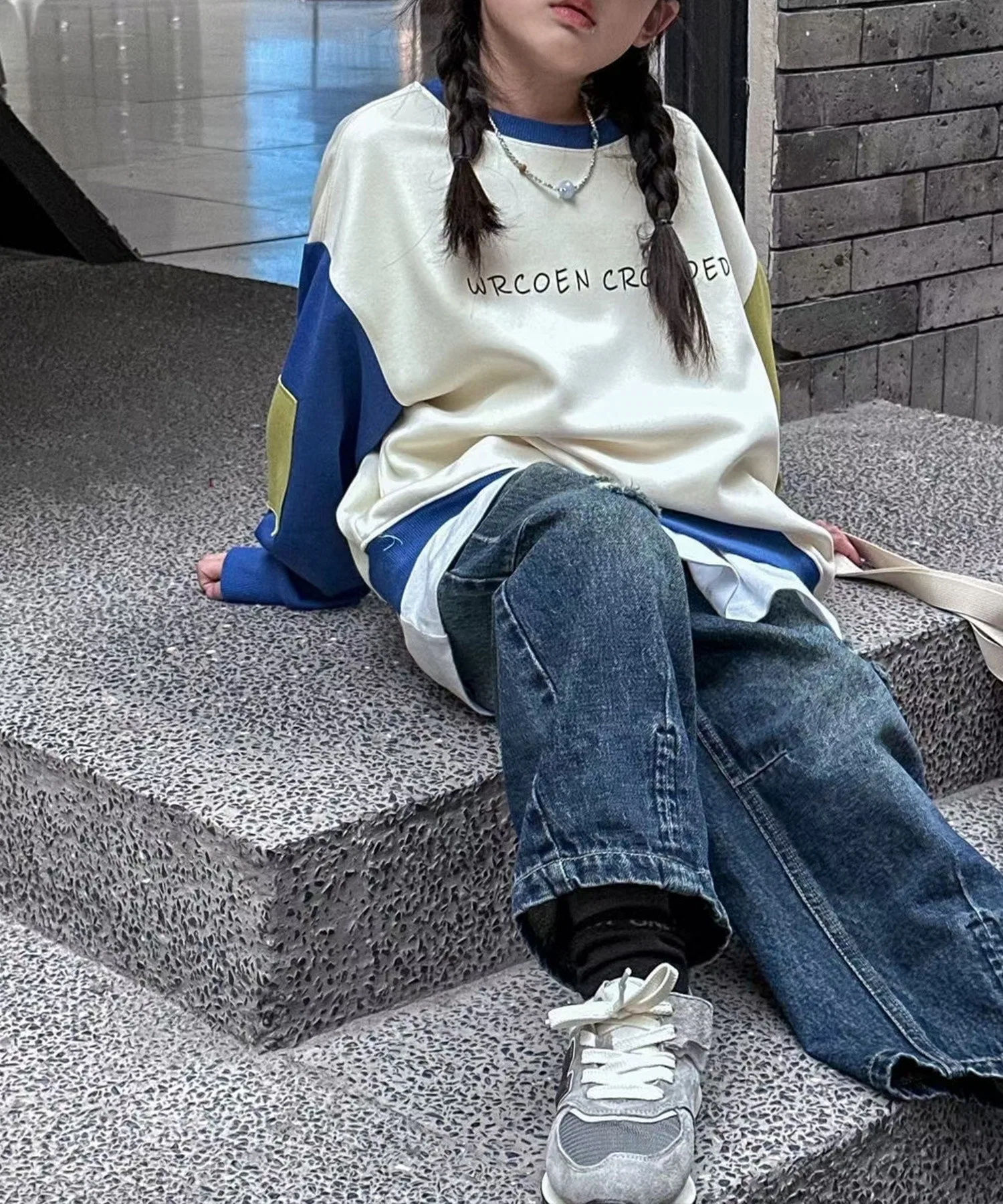 【aimoha-KIDS-】Детская одежда: Симпатичная толстовка с рукавами в виде букв — фото 3