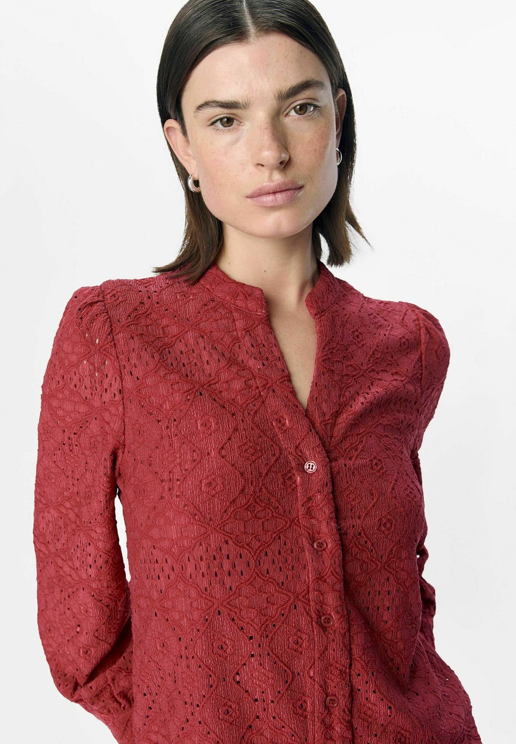 

Блузка на пуговицах OBJFEODORA MARIKA LS NOOS Object, красный