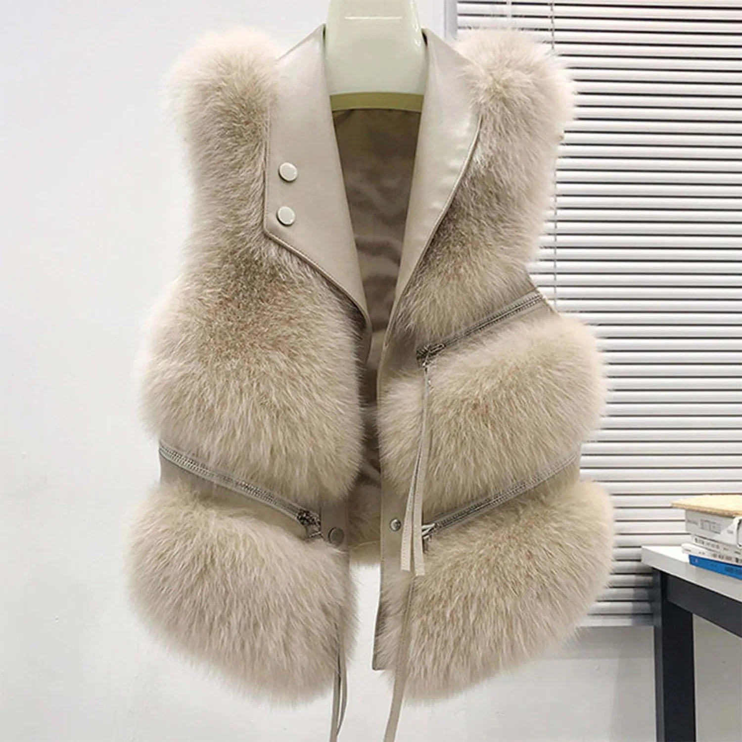 Женское пальто с faux knit двухцветное Winter Outerwear, Beige — фото 2