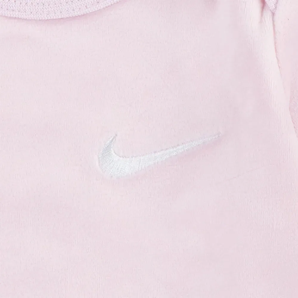 Комплект из футболки с длинным рукавом и носков Nike, розовый — фото 3