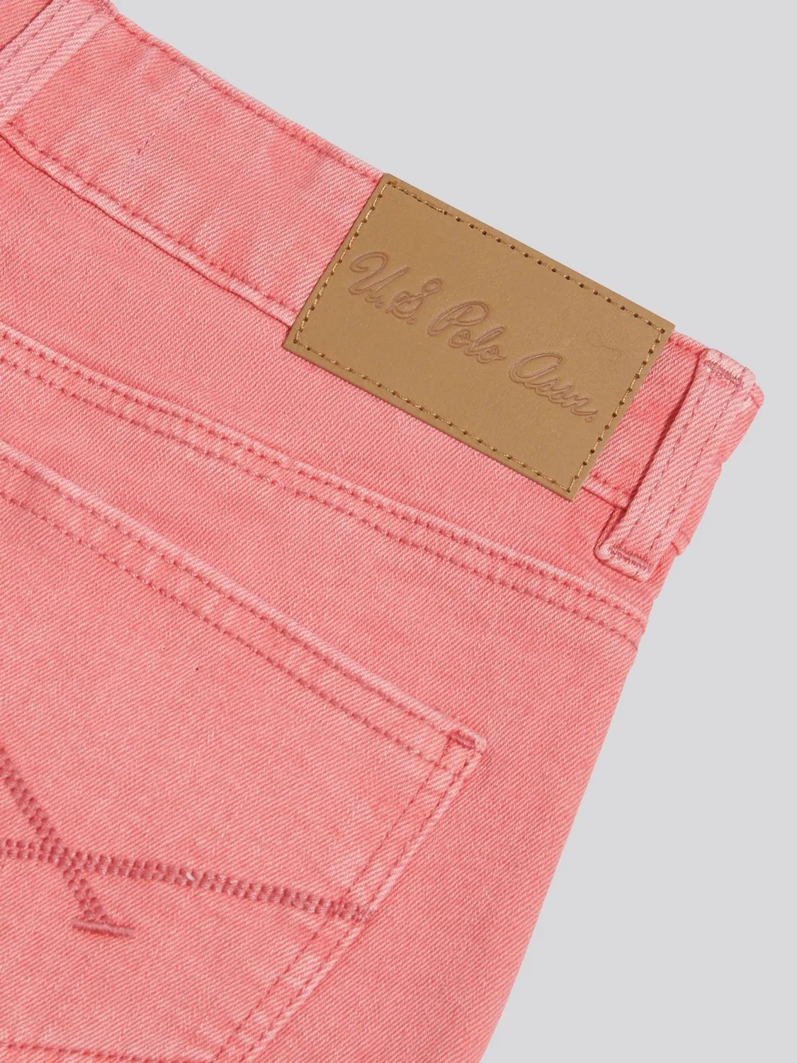 Шорты джинсовые с защипами U.S. Polo Assn, розовые — фото 4