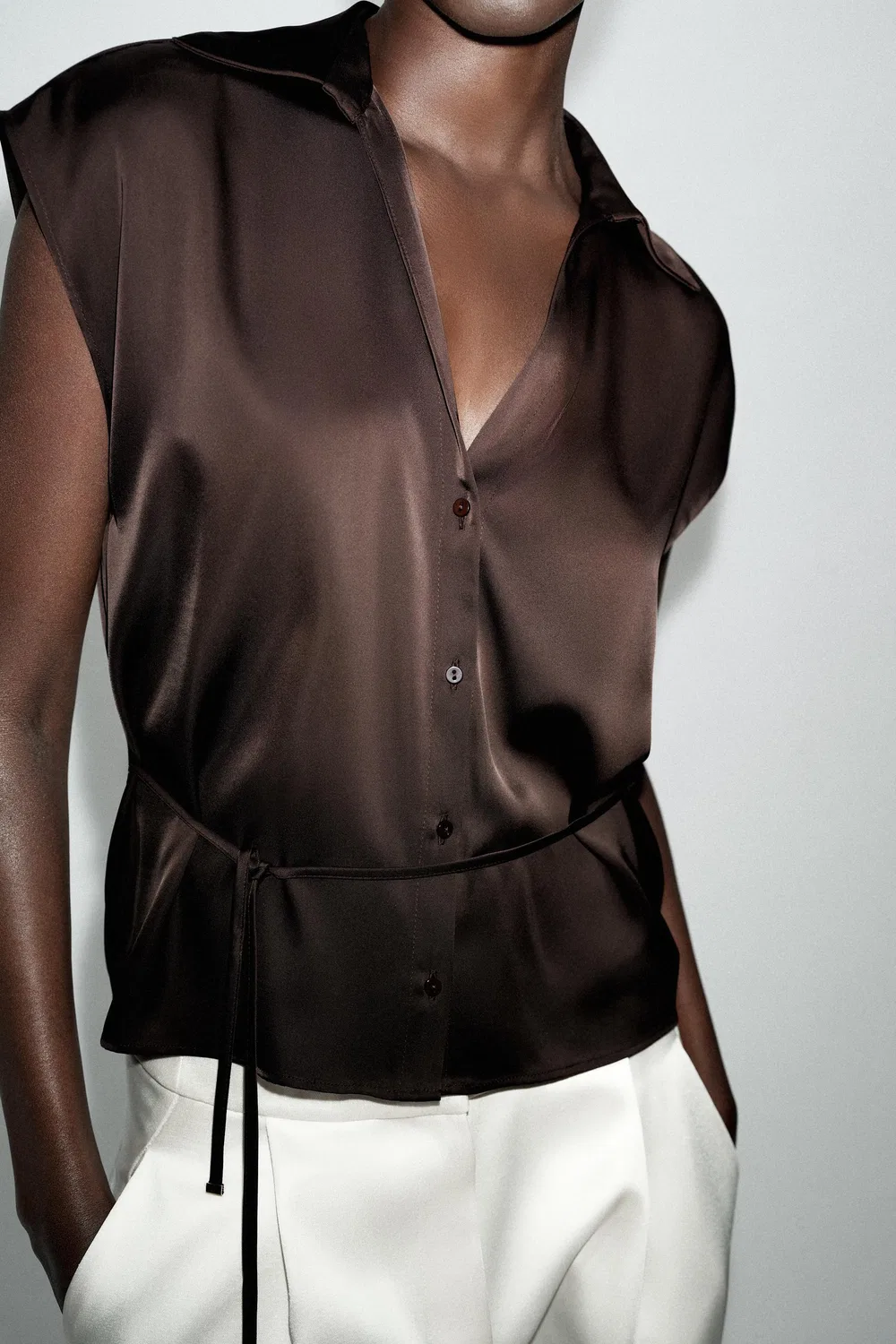 Атласная рубашка с короткими рукавами и поясом ZARA, Brown — фото 4