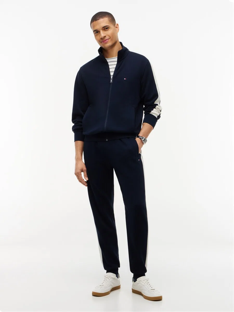 Спортивный костюм TOMMY HILFIGER 'ESS' темно-синего цвета — фото 2