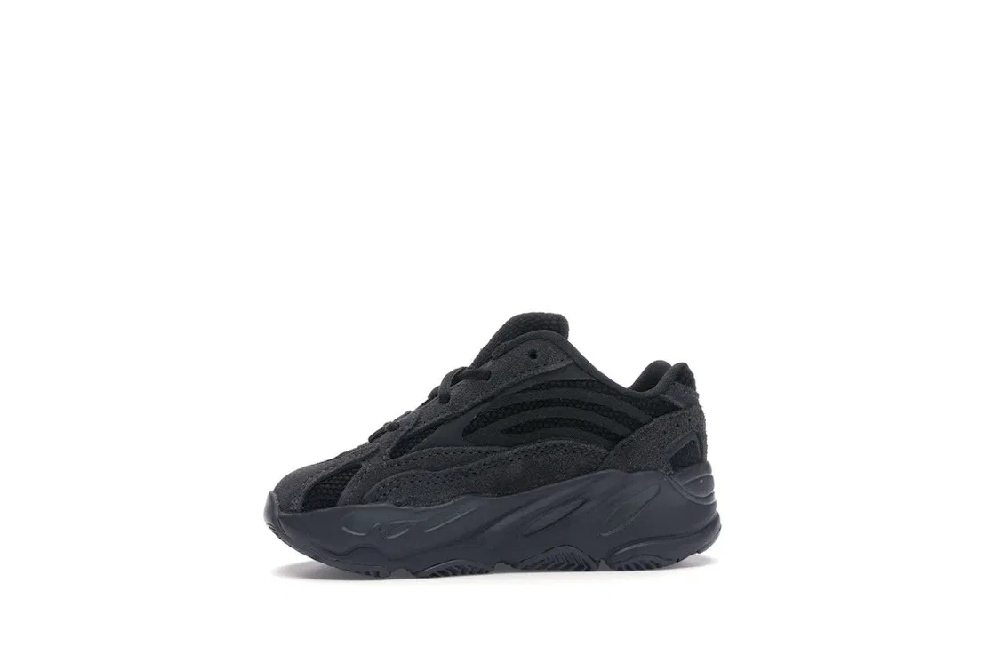 Детские кроссовки Lifestyle Vanta Adidas Yeezy Boost 700 V2, Vanta — фото 3