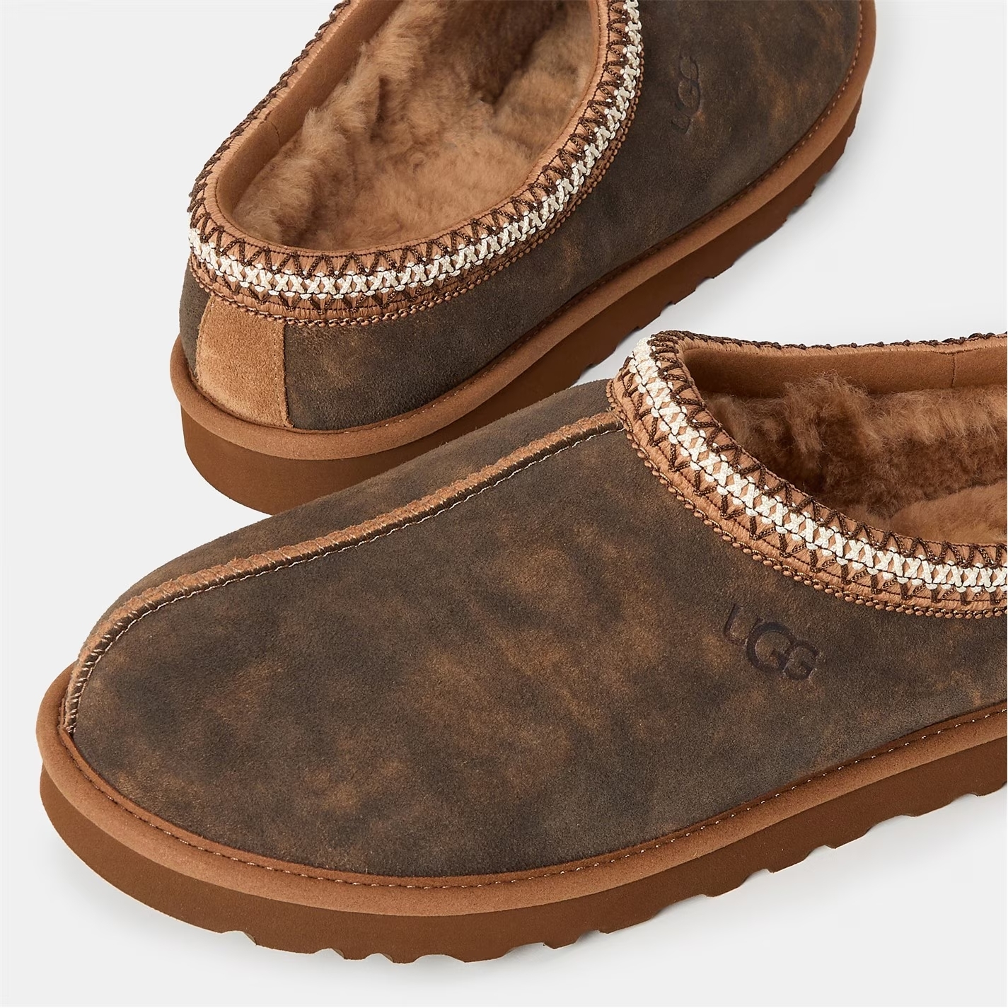 Тапочки-мюли Ugg Men's Cushioned Indoor-Outdoor, коричневый — фото 4