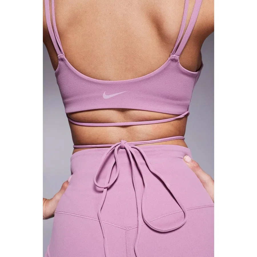 Спортивный бюстгальтер с запахом и съемными бретелями Nike Zenvy Strappy Wrap, Сиреневый — фото 3