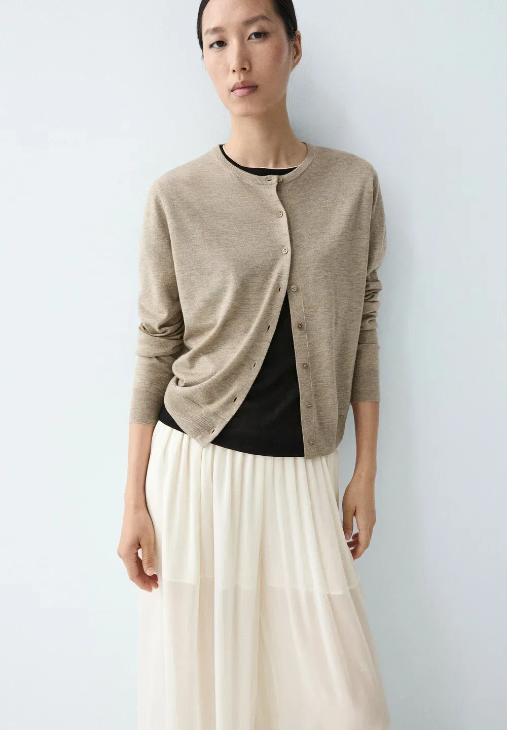 Кардиган с круглым вырезом, тонкой вязки Massimo Dutti, Beige