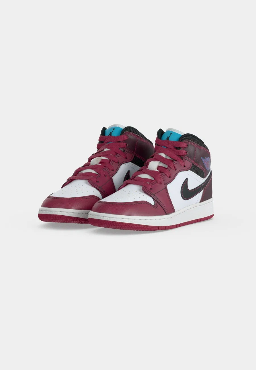 Кроссовки Jordan 'Air Jordan 1 Mid SE' в цветах баклажан и ягода — фото 2